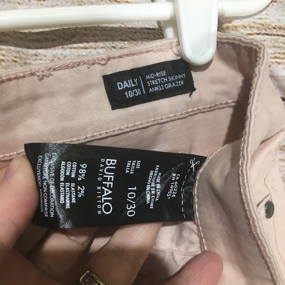 51 Buffalo David Bitton Buckle khaki peach 10/30 - Picture 3 of 5